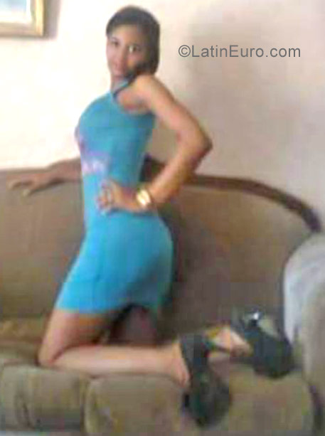 Date this cute Dominican Republic girl Zuleiny from Santo Domingo DO29673