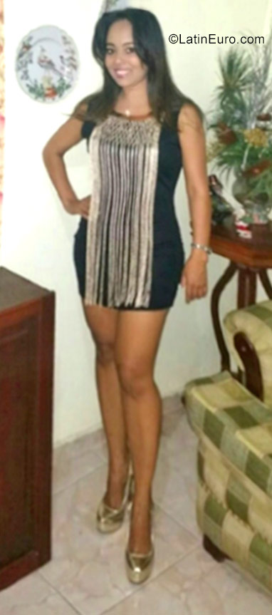 Date this hot Dominican Republic girl Mary from Santo Domingo DO29778