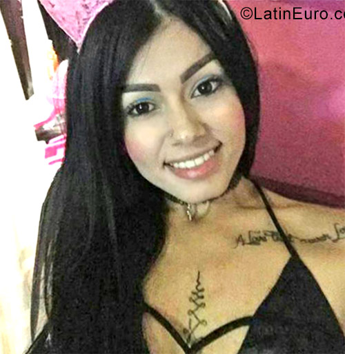 Date this lovely Colombia girl Paola from Medellin CO22080