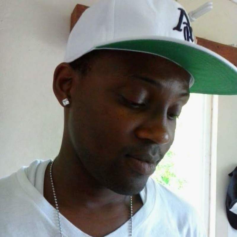 Date this hot Jamaica man Greenapple from Miami JM2486