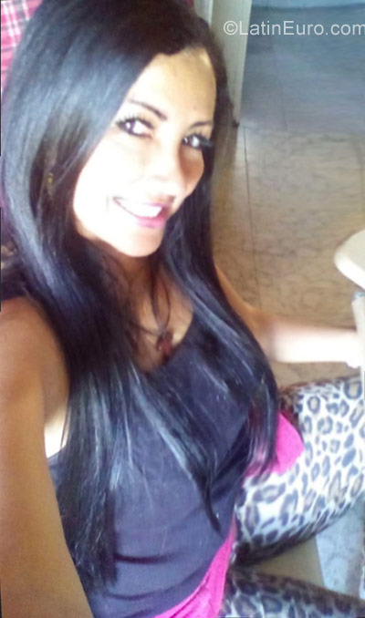 Date this good-looking Colombia girl Sandra from Cali CO22301