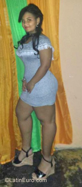Date this lovely Dominican Republic girl Anelis from Santiago DO30280