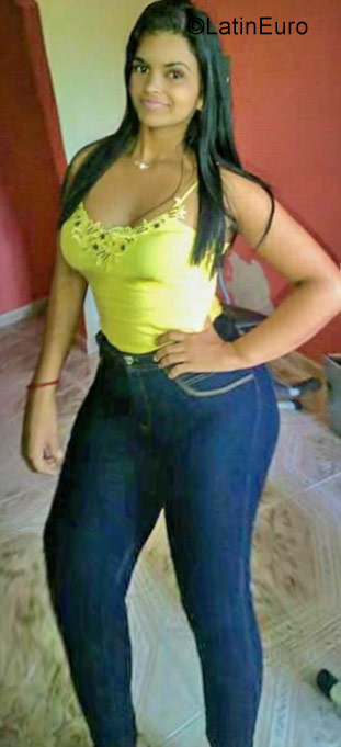 Date this attractive Venezuela girl Marian from Maturin VE3873