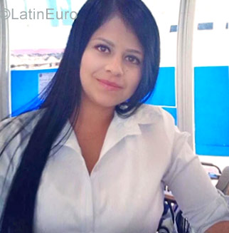 Date this hot Colombia girl Laura from Medellin CO22382