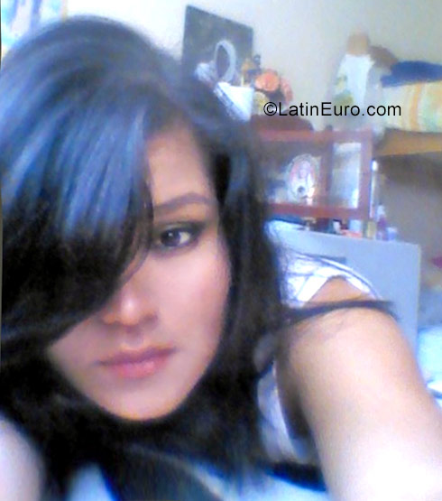 Date this gorgeous Peru girl Deysy from Huanuco PE1134