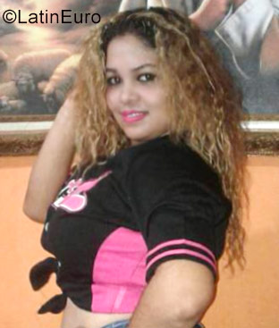 Date this fun Colombia girl Elianys from cartagena CO22456