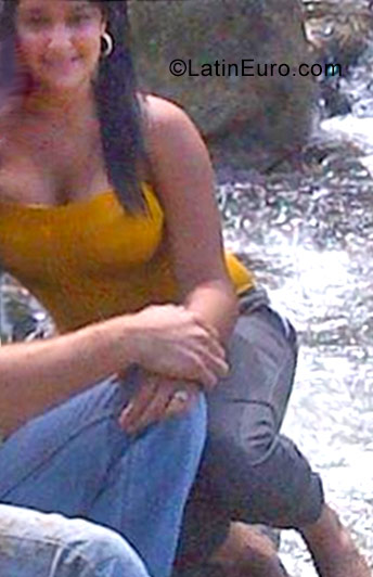 Date this delightful Venezuela girl Juse from Maracaibo VE996
