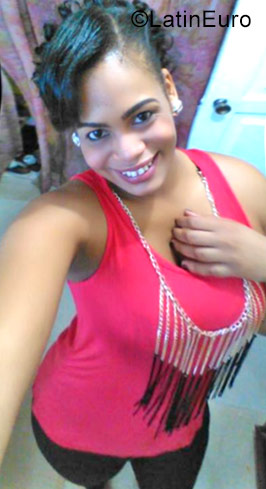 Date this exotic Dominican Republic girl Pilar from Santo Domingo DO30504