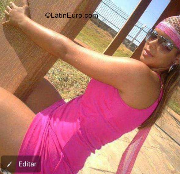 Date this tall Brazil girl Aline from Petrolina BR10338