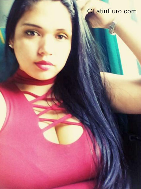 Date this fun Colombia girl Yuli from Cali CO22703