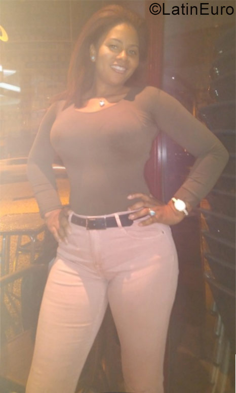 Date this georgeous Dominican Republic girl Latina from Santo Domingo DO30833