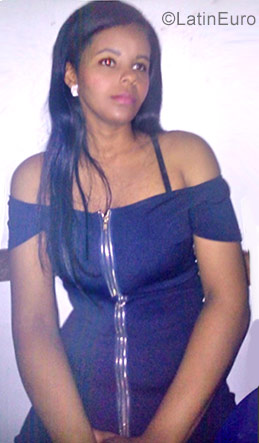 Date this athletic Dominican Republic girl Zuleika from Santo Domingo DO30887