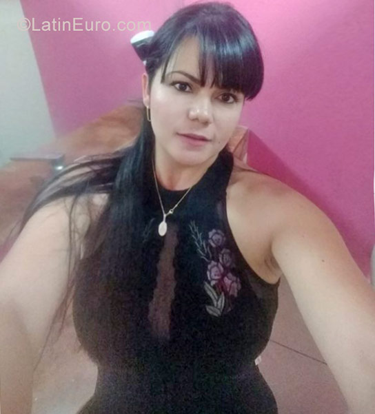 Date this tall Colombia girl Ange from Medellin CO22986