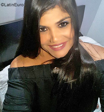 Date this pretty Colombia girl Derli from Medellin CO23173