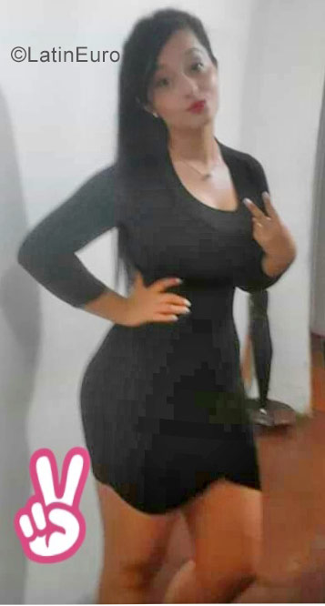 Date this funny Colombia girl Vanessa from Ibaque CO23256