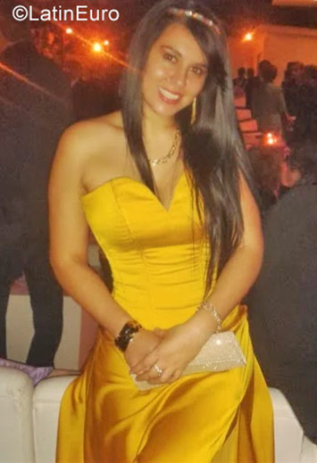 Date this georgeous Colombia girl Laura from Villavicencio CO23302