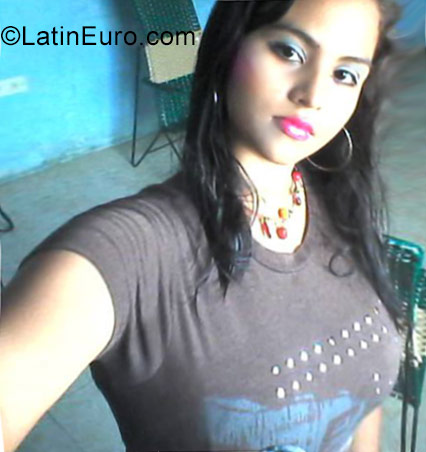 Date this good-looking Venezuela girl Caterin from Barinas VE1410