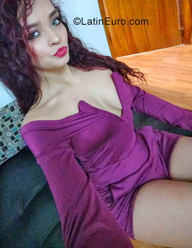 Date this georgeous Colombia girl Luisa from Medellin CO23572