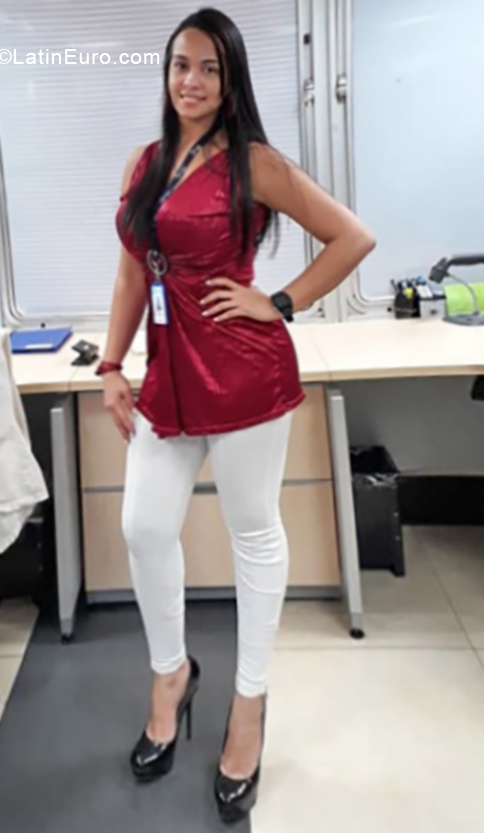 Date this good-looking Venezuela girl Ninoska from Caracas VE4112