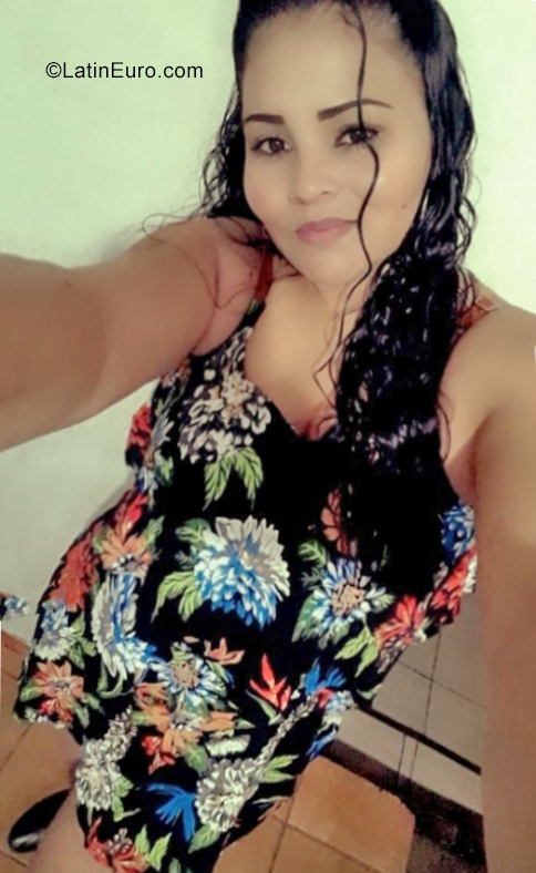 Date this good-looking Venezuela girl Anajay from San Cristóbal VE3866