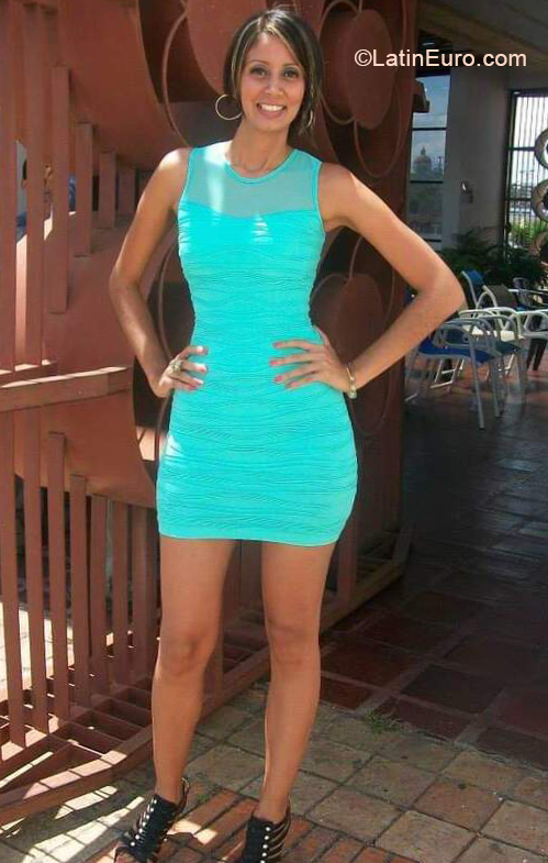 Date this gorgeous Venezuela girl Angelina from Barquisimeto VE4157