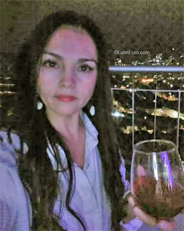 Date this tall Colombia girl Janeth from Medellin CO30676
