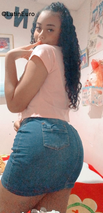Date this fun Colombia girl Nataly from Cali CO30938