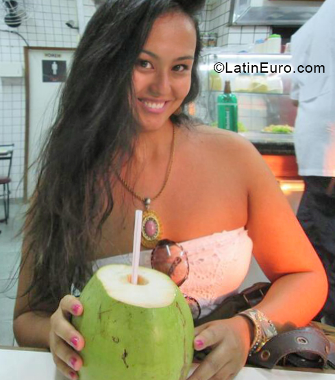 Date this funny Brazil girl Lilia from Sao Paulo BR11707
