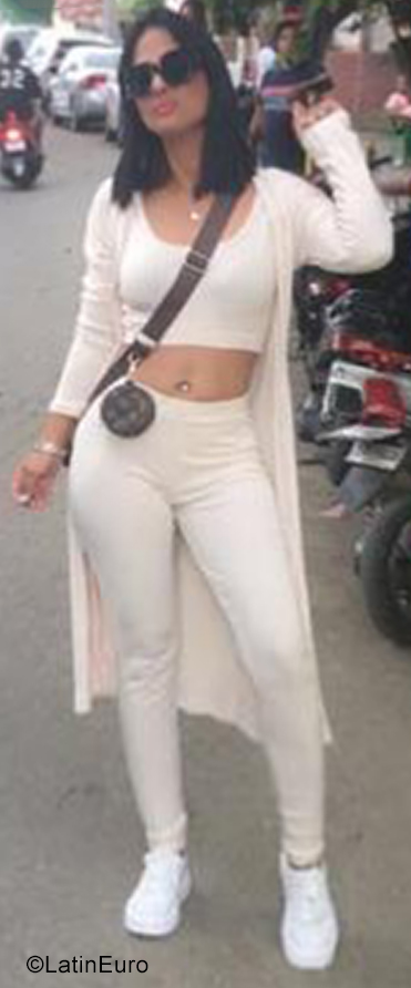 Date this attractive Dominican Republic girl Yahaira from Santiago DO40780
