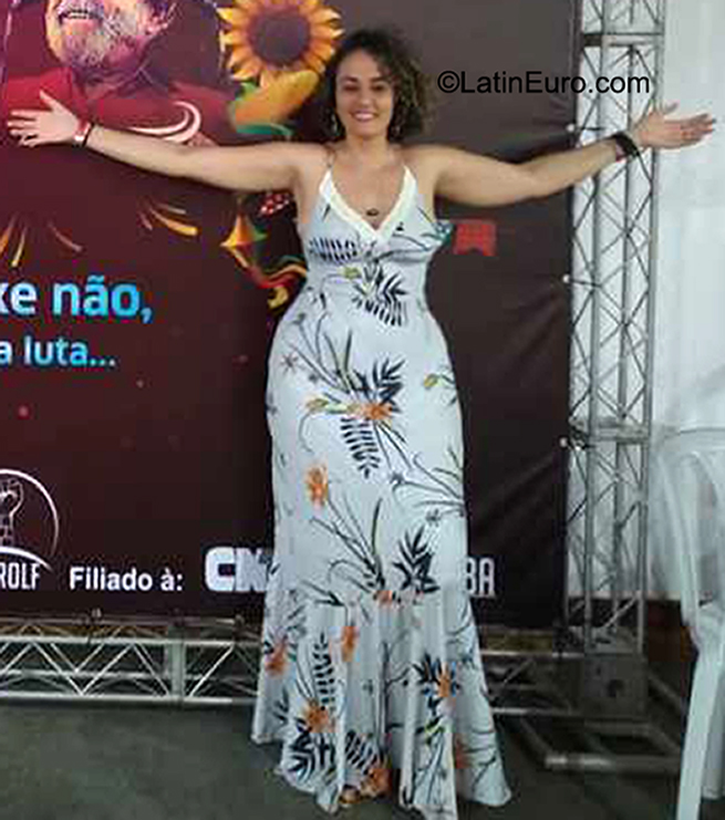 Date this delightful Brazil girl Cristiane from Salvador BR11881