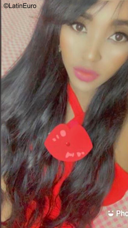 Date this tall Dominican Republic girl Monica from Santo Domingo DO40888