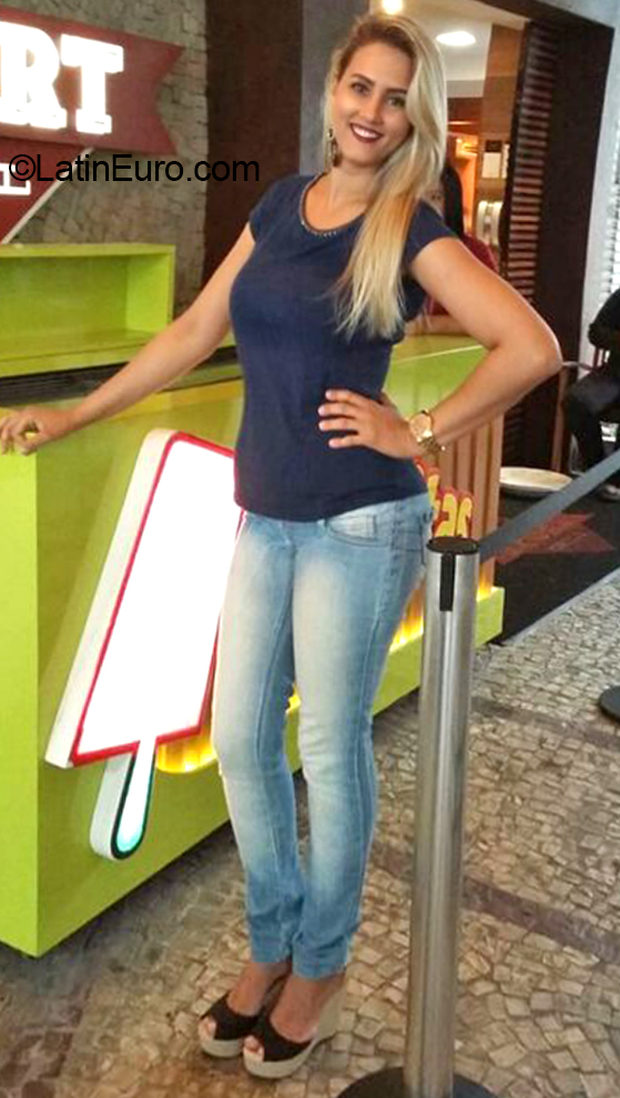 Date this tall Brazil girl Nathalia from Rio De Janeiro BR12085