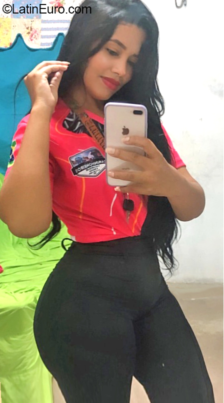 Date this georgeous Brazil girl Wanessa from Santo Amaro Do Maranhao BR12112