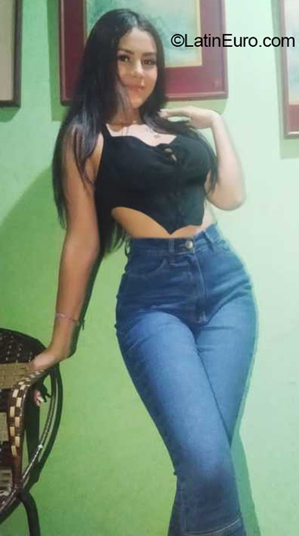 Date this sensual Mexico girl Gabriela from Mexico City MX2628