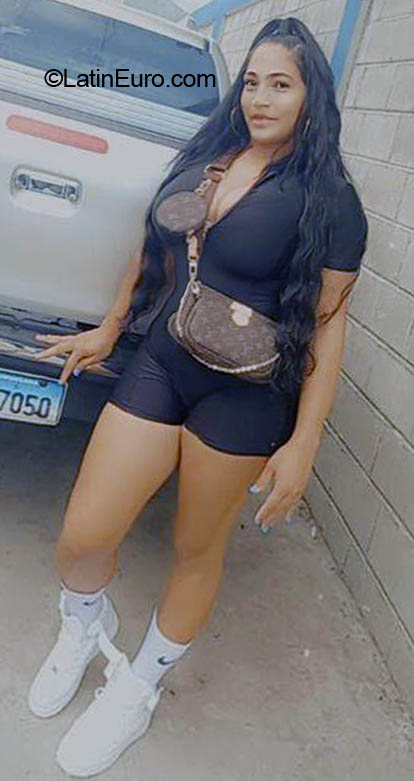 Date this fun Dominican Republic girl Yulissa from Puerto Plata DO41025