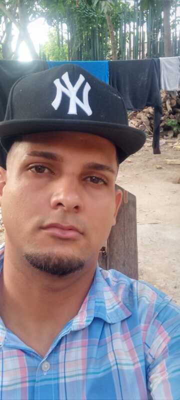 Date this young Dominican Republic man Peluchiton from Santiago DO41092