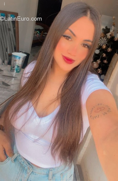 Date this good-looking Colombia girl Josi from Bogota CO32094