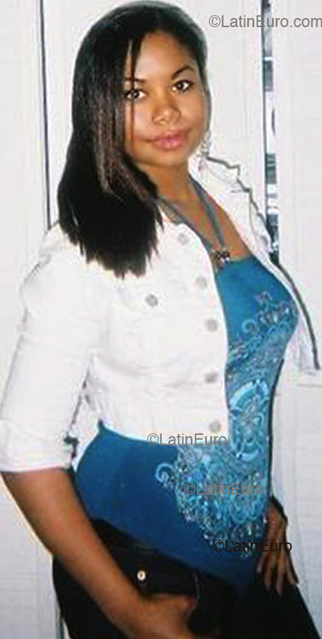 Date this georgeous Any Country girl Marthe from  A9546