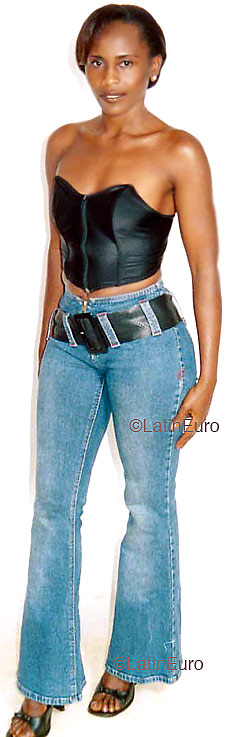 Date this hot Cameroon girl Yvonne from Yaounde A9661