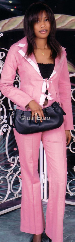 Date this voluptuous Any Country girl Maiga from  A9680