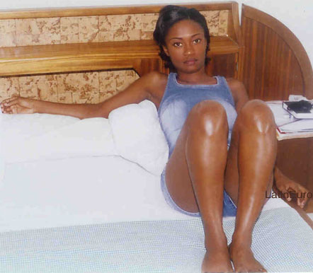 Date this passionate Cameroon girl Helena from Kribi A9818