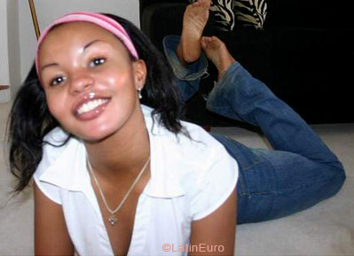 Date this pretty Any Country girl Luiza from  A9832