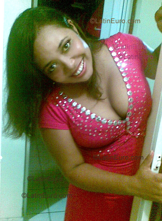 Date this beautiful Brazil girl Ligia from Sao Luis B1011