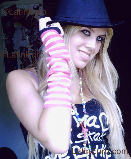 Date this delightful Brazil girl May from Joao Pessoa B1156