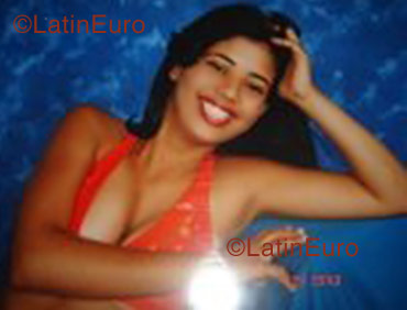 Date this charming Brazil girl Camila from Anapolis B1210