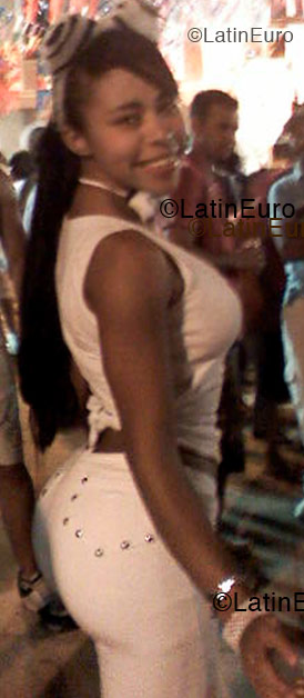 Date this funny Brazil girl Luci from Sao Paulo B1269