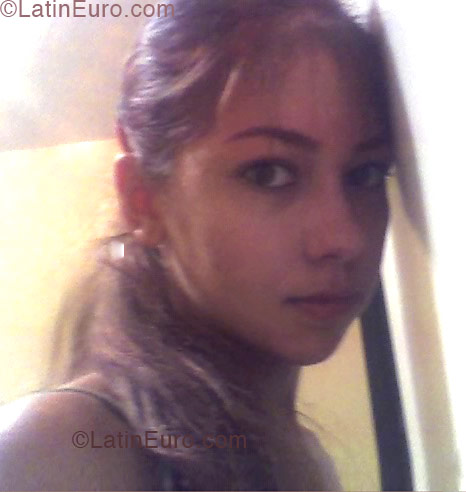 Date this foxy Brazil girl Karina from Campina Grande B1324