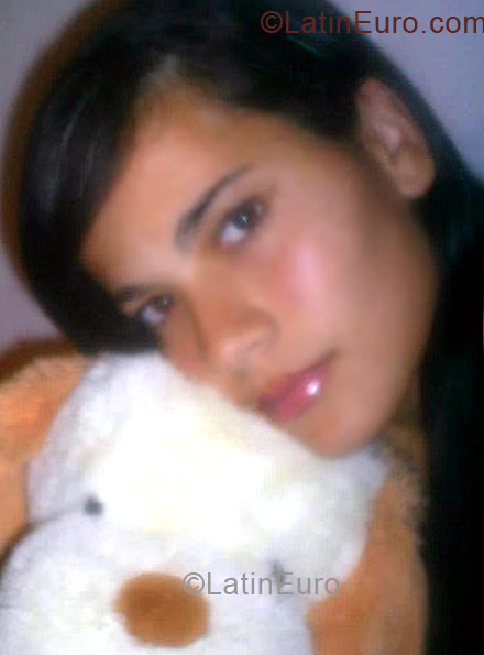 Date this sultry Brazil girl Carina from Ferraz De Vasconcelos B1355