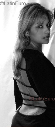 Date this charming Brazil girl Angelica from Ubatuba B1373