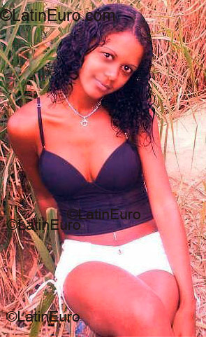 Date this hot Brazil girl Rita from Recife B1388